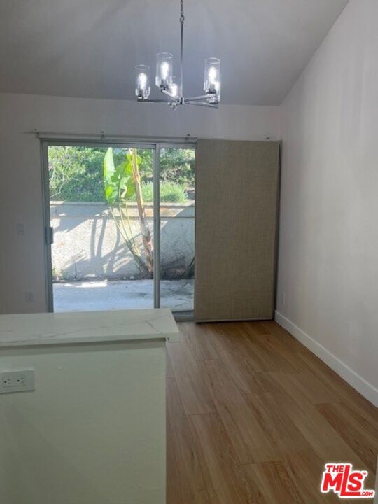 Building Photo - 1738 Palisades Dr