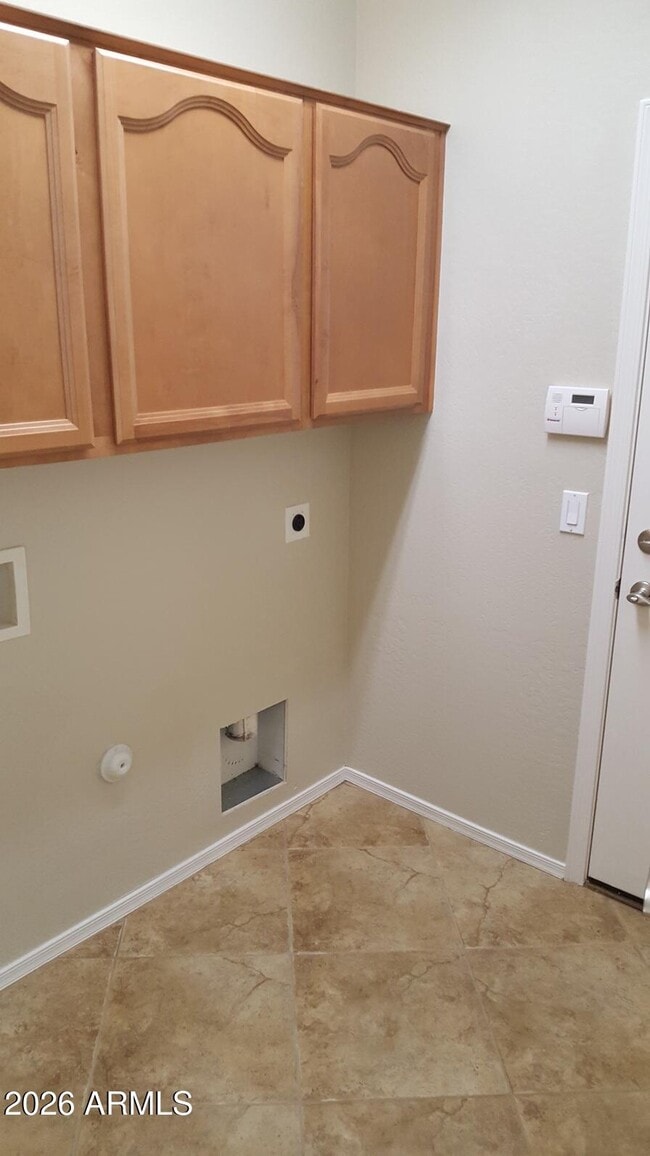 Building Photo - 15493 W Montecito Ave