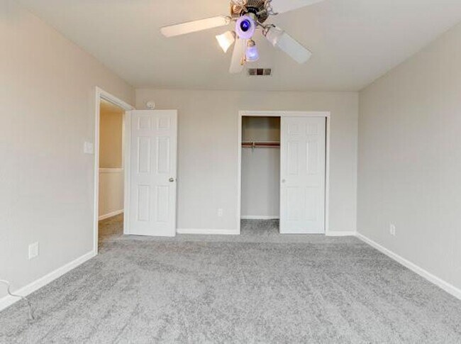 Building Photo - AVAILABLE SOON!