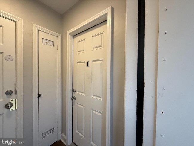 Building Photo - 102 O St SW