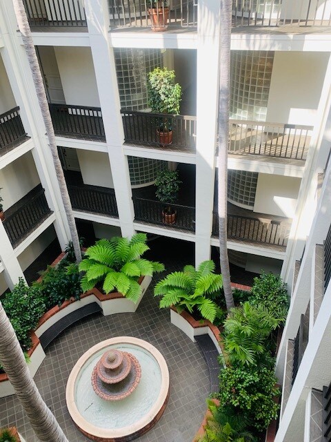 Interior Atrium - 2142 Century Park Ln