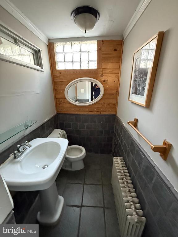 Building Photo - 3265 Salmon St