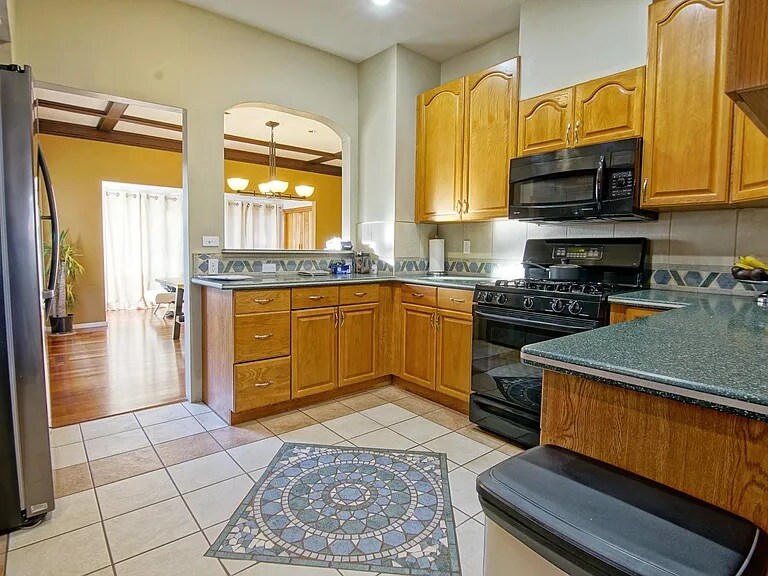 Building Photo - 6556 Cleopatra Pl NW