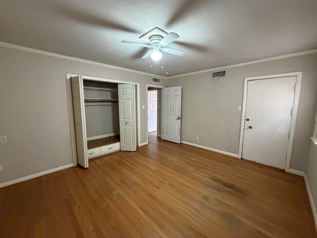 Building Photo - 3604 24th St