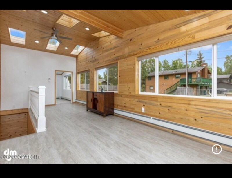 Building Photo - 12831 Brandon St