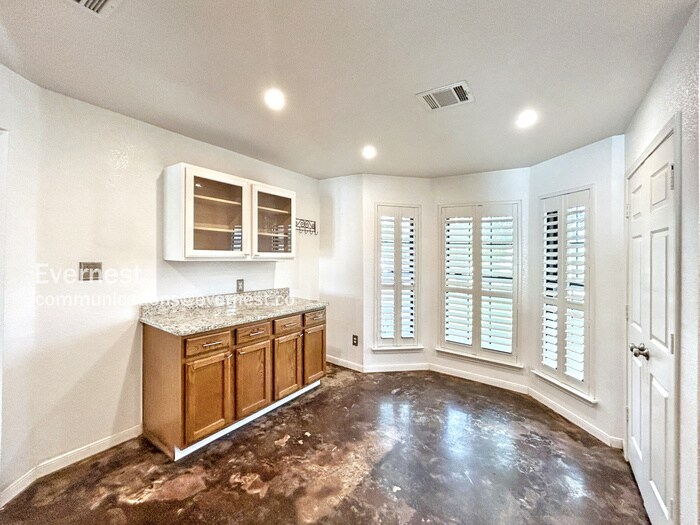 Building Photo - 107 Blue Ridge Trail