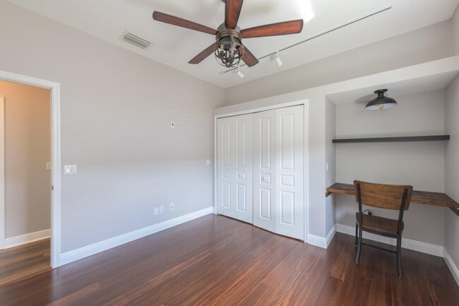 Building Photo - 3315 SE W Snow Rd