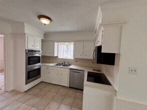Building Photo - 20610 Shillington Ct