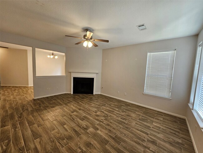 Building Photo - 2919 Desert Oasis Ln