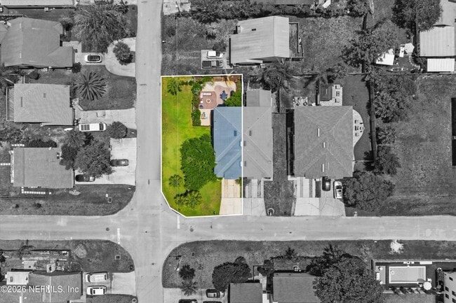 Building Photo - 1105 6th St S