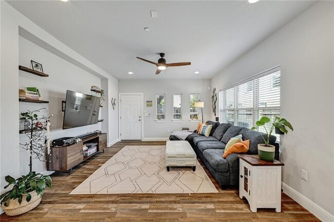 Building Photo - 12813 Leatherback Ln