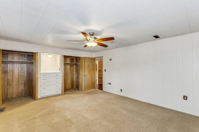 Building Photo - Very cool home with Retro feel - Check it ...