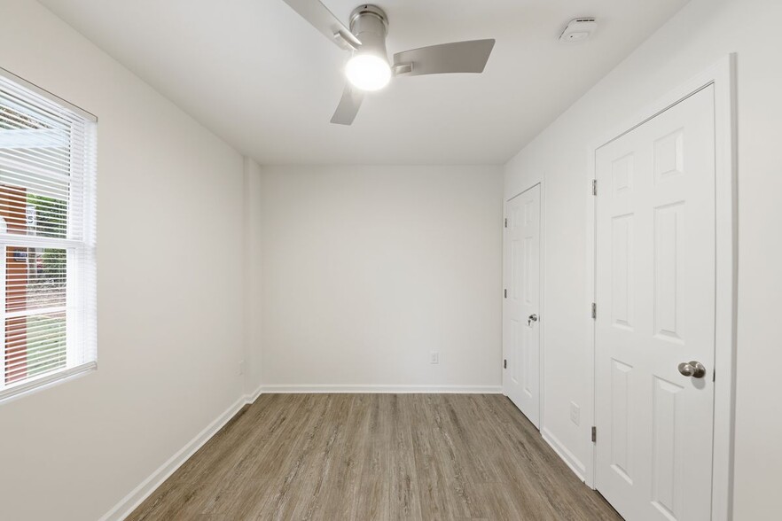 Building Photo - 375 Lincoln St SW