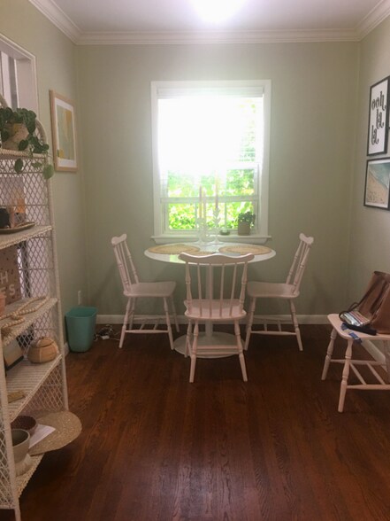 Building Photo - 529 Whitham Ave