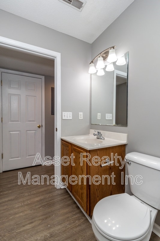 Building Photo - 4751 Scepter Way