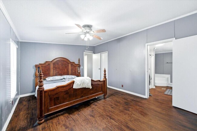 Building Photo - 2828 Sandusky Rd E