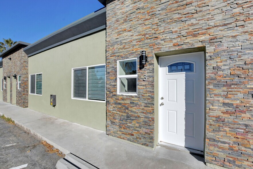 Apt.3 - 1774 Willow Trl