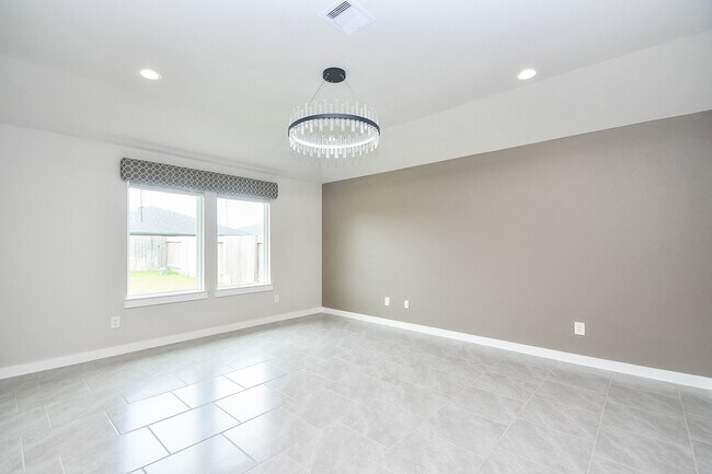 Building Photo - 3831 Sparkman Ln