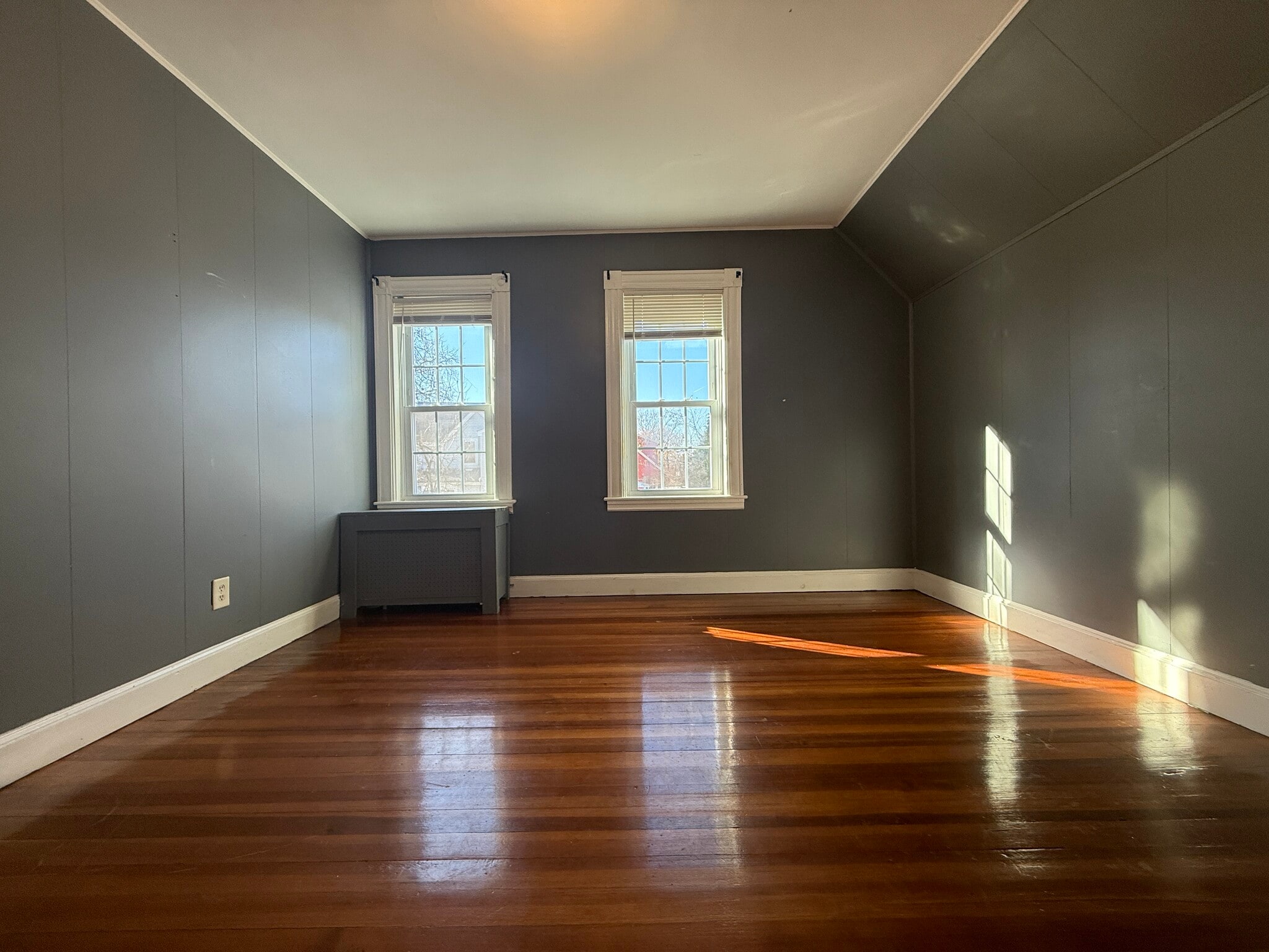 Building Photo - 1 Nelson St