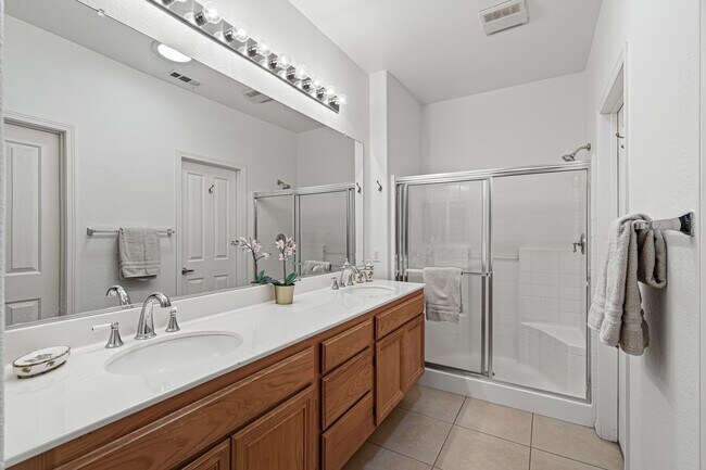 Building Photo - 67600 S Laguna Dr