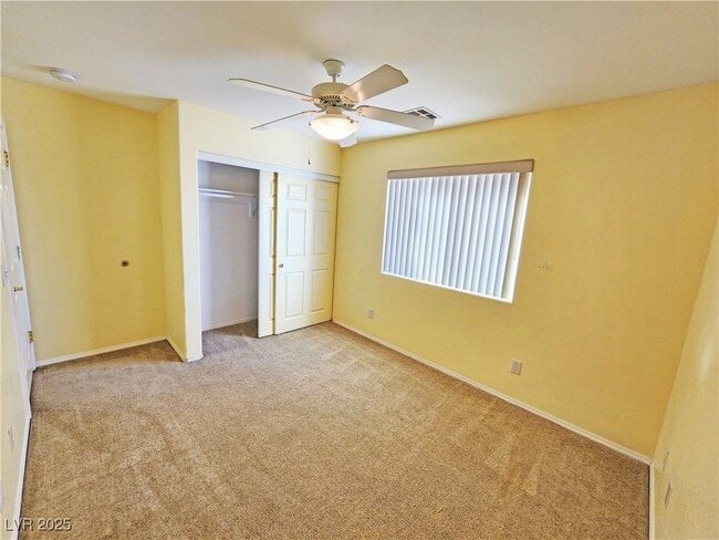 Building Photo - 960 Lone Pine Rd