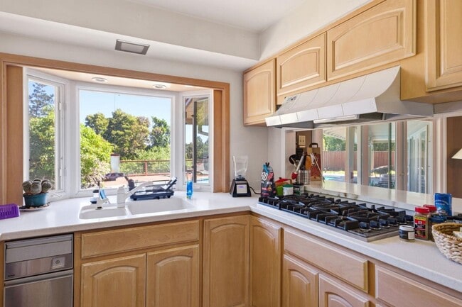 Building Photo - 25 Warmwood Way