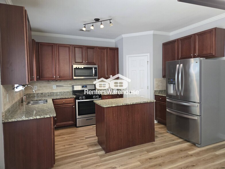 Building Photo - 4410 Ambassador Way