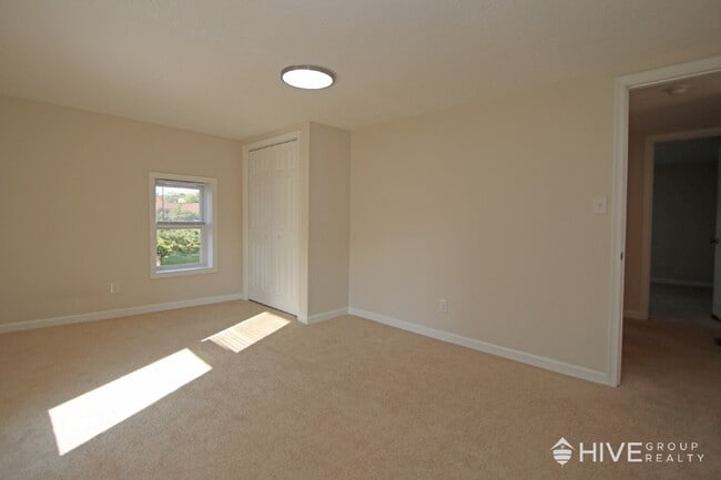 Building Photo - Fully Remodeled Home with Detached Garage ...