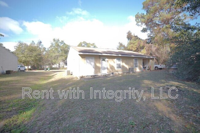 Building Photo - 6315 S Placid Pl