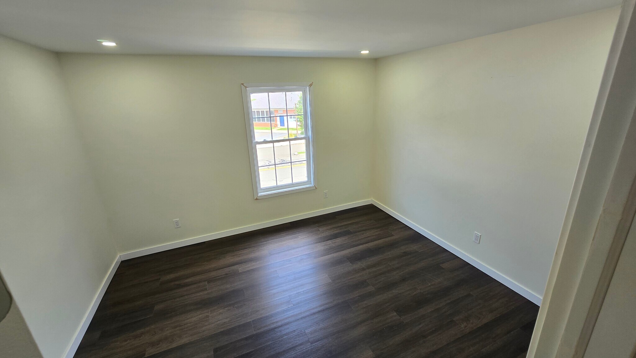 Building Photo - 33 Highland Ave