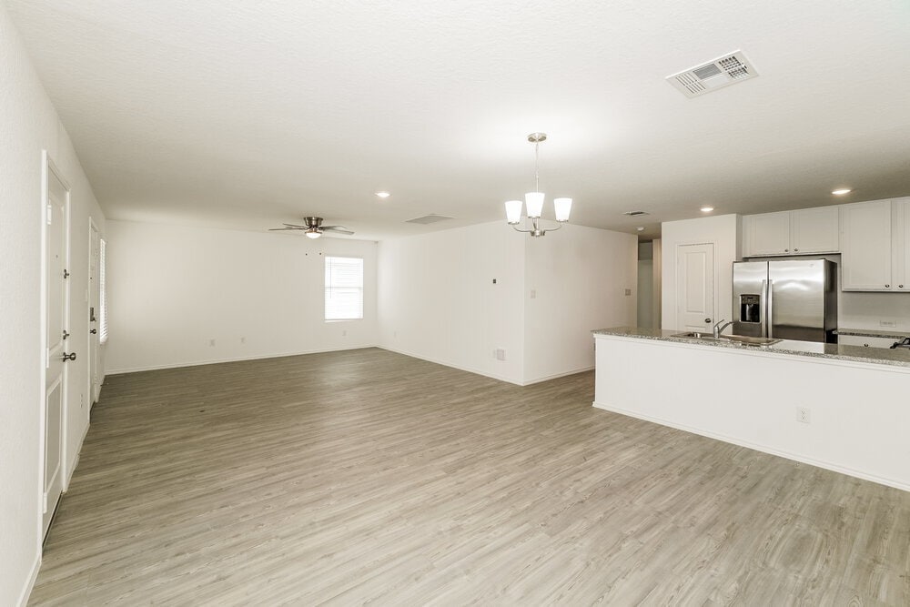 Building Photo - 2441 Double Oak Dr