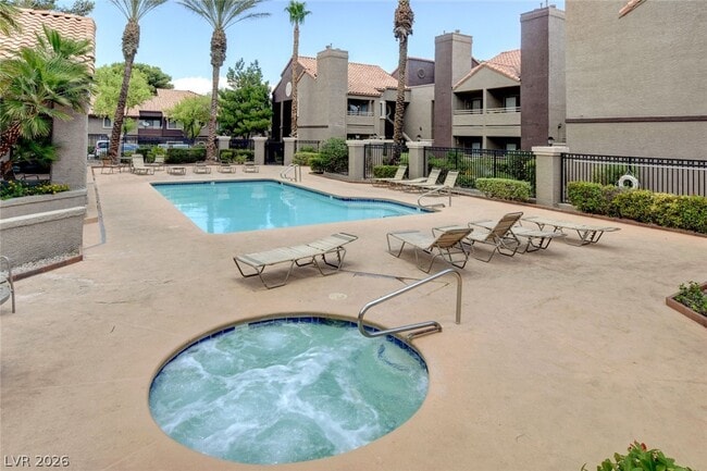 Building Photo - 5018 S Rainbow Blvd