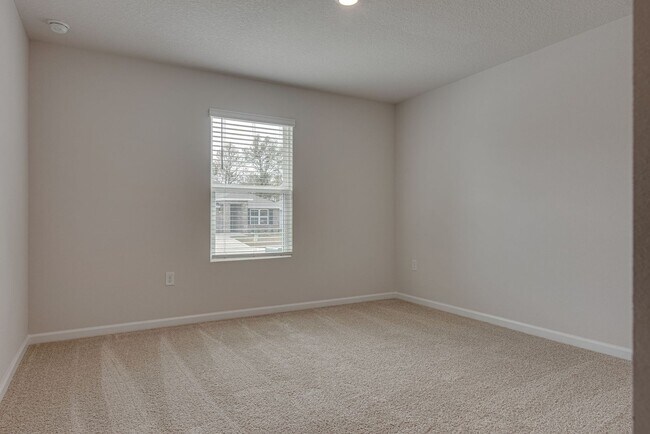 Building Photo - 5797 Guinevere Ln