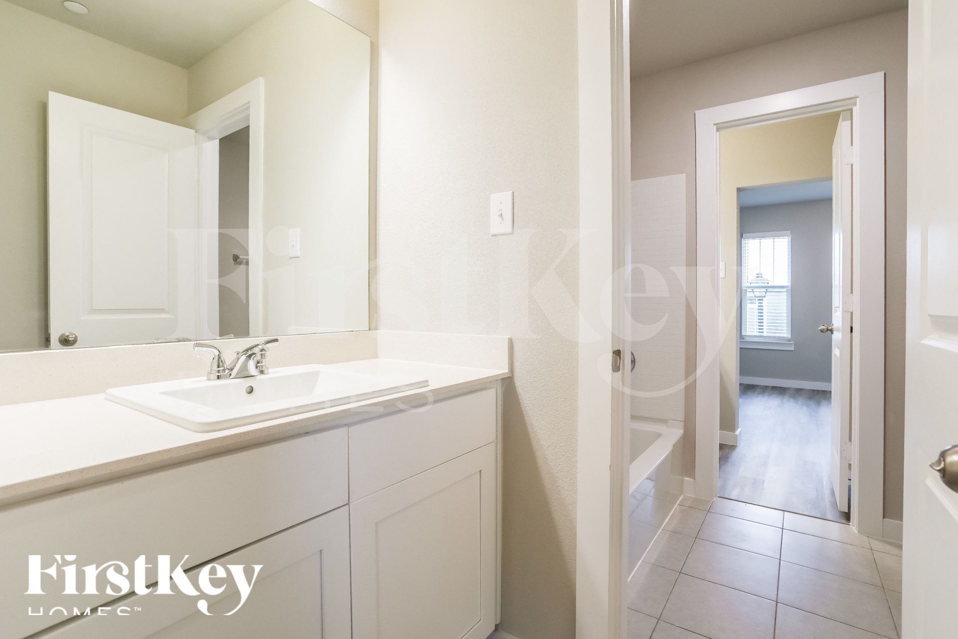 Building Photo - 327 Niki Dr