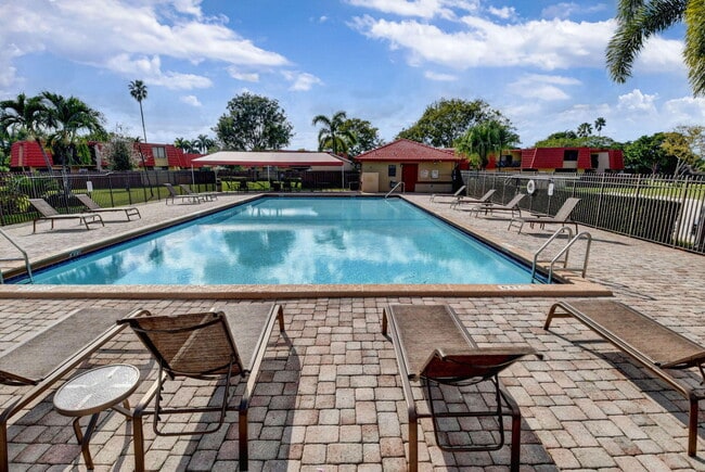 Building Photo - 8164 Thames Blvd