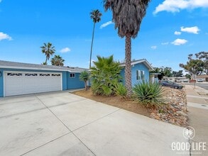 Building Photo - Charming 3B/2BA Home with Attached Garage, Large Yard and Modern Comforts in Quiet Baseball Field...