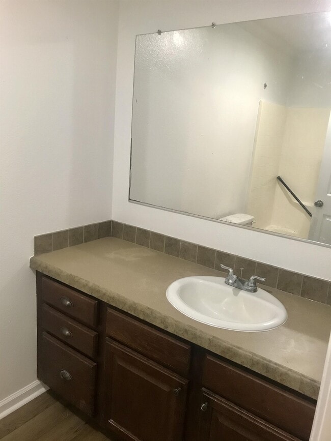 Building Photo - 6211 W Ridley St