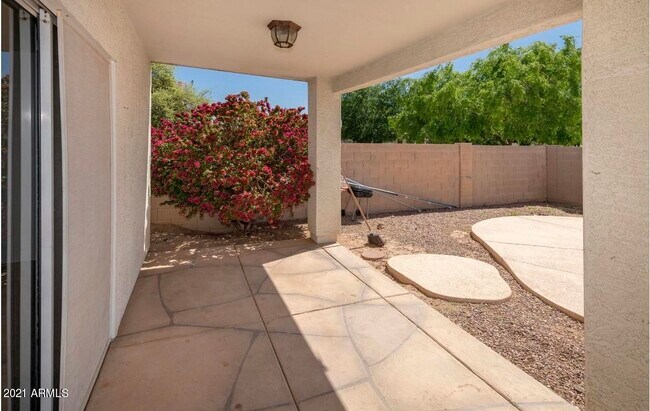 Building Photo - 12225 W Flanagan St