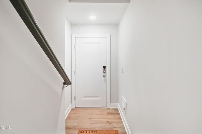 Building Photo - 1247 Shaw View Aly