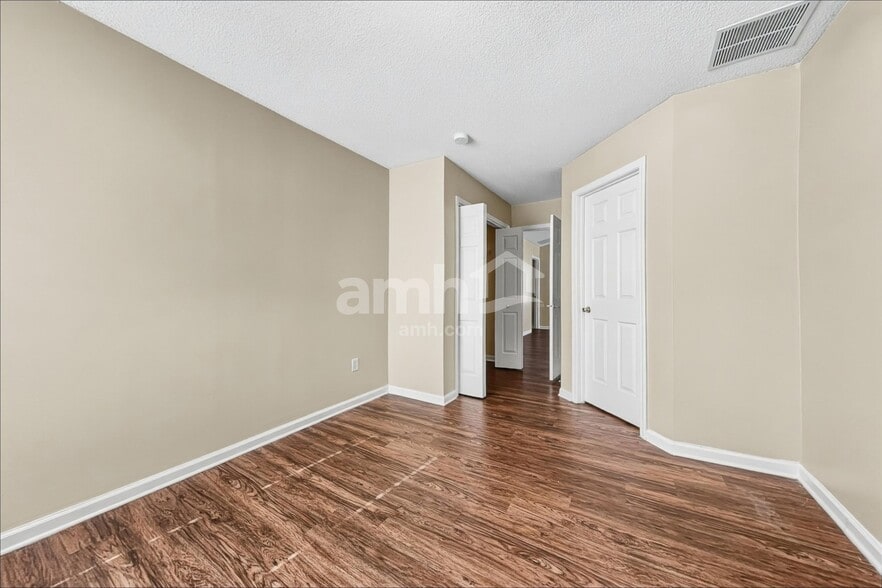 Building Photo - 11134 Lauren Oak Ln