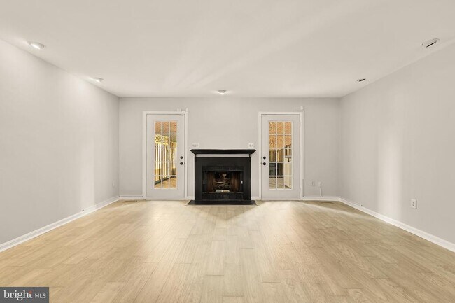 Building Photo - 7553 Chrisland Cove