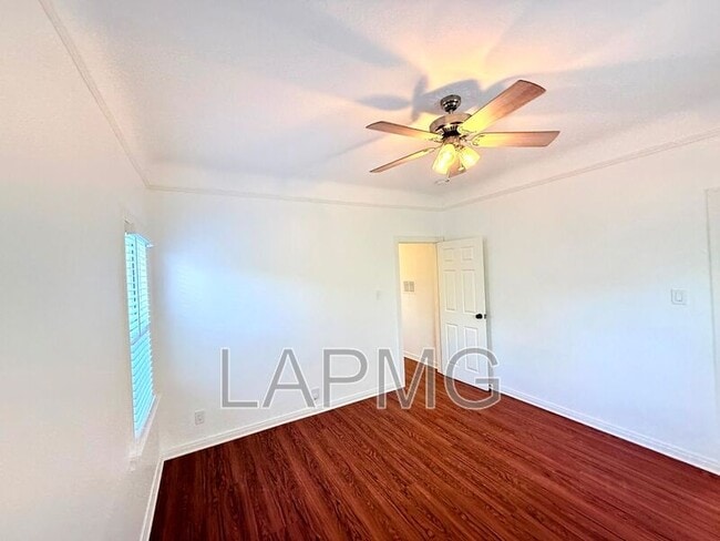 Building Photo - 2751 Pomeroy Ave