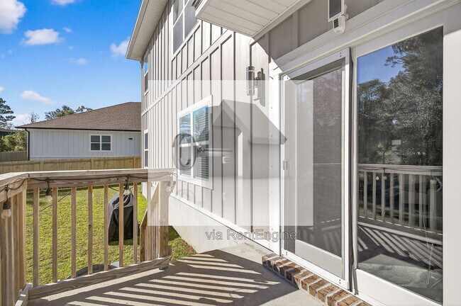 Building Photo - 6076 Rutherford Loop