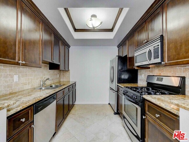 Building Photo - 4128 Whitsett Ave