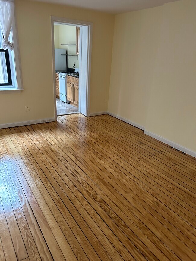 Living - 219 Clinton Ave