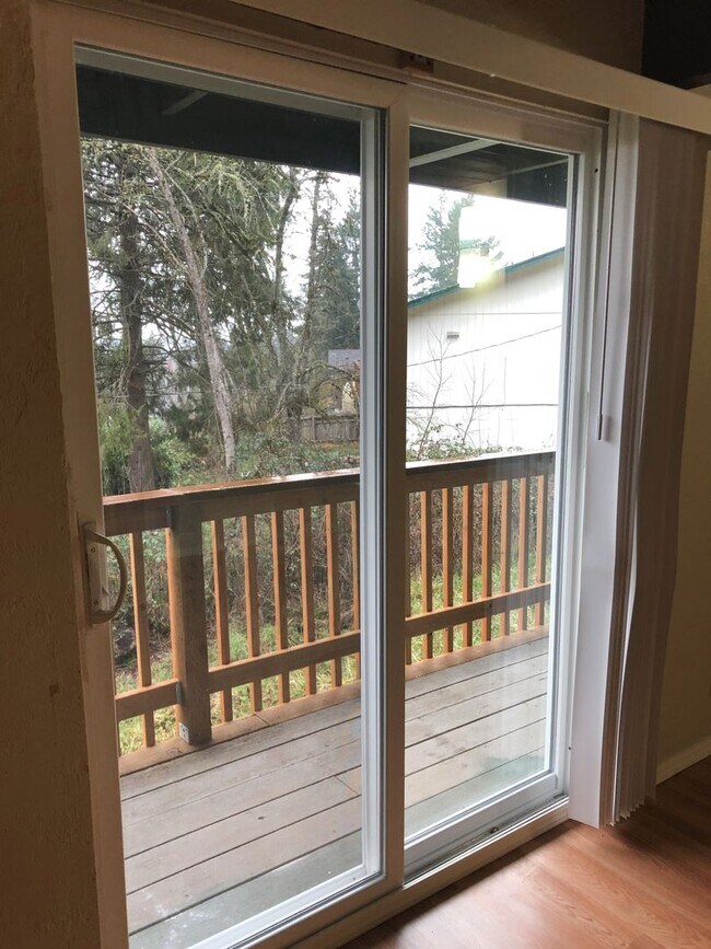 Building Photo - 3494on