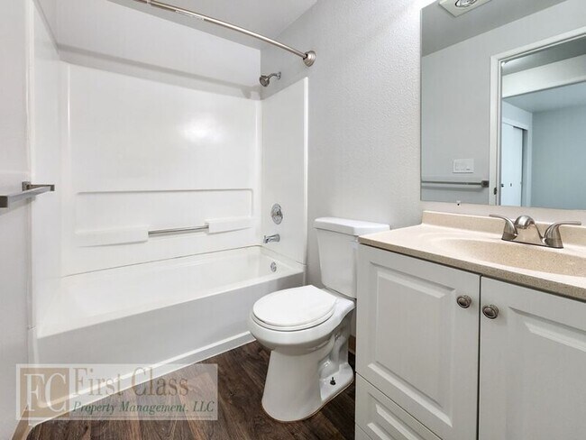 Building Photo - 1285 NW 183rd Ave