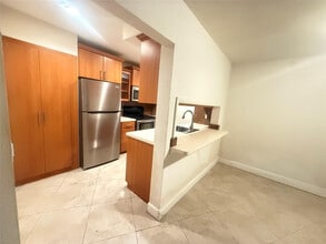 Building Photo - 5646 Blueberry Ct