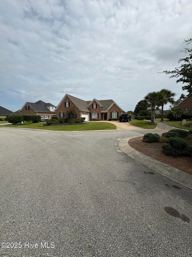 Primary Photo - 1044 Golden Sands Way