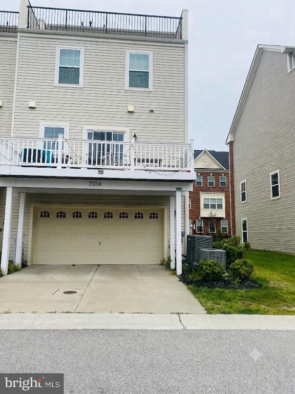 Building Photo - 7014 Foxton Way